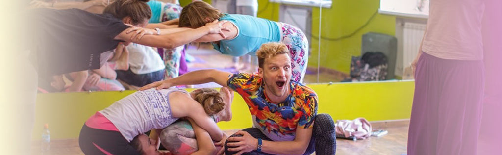 10 ways to turn your yoga work into pleasure - RainbowYogaTraining