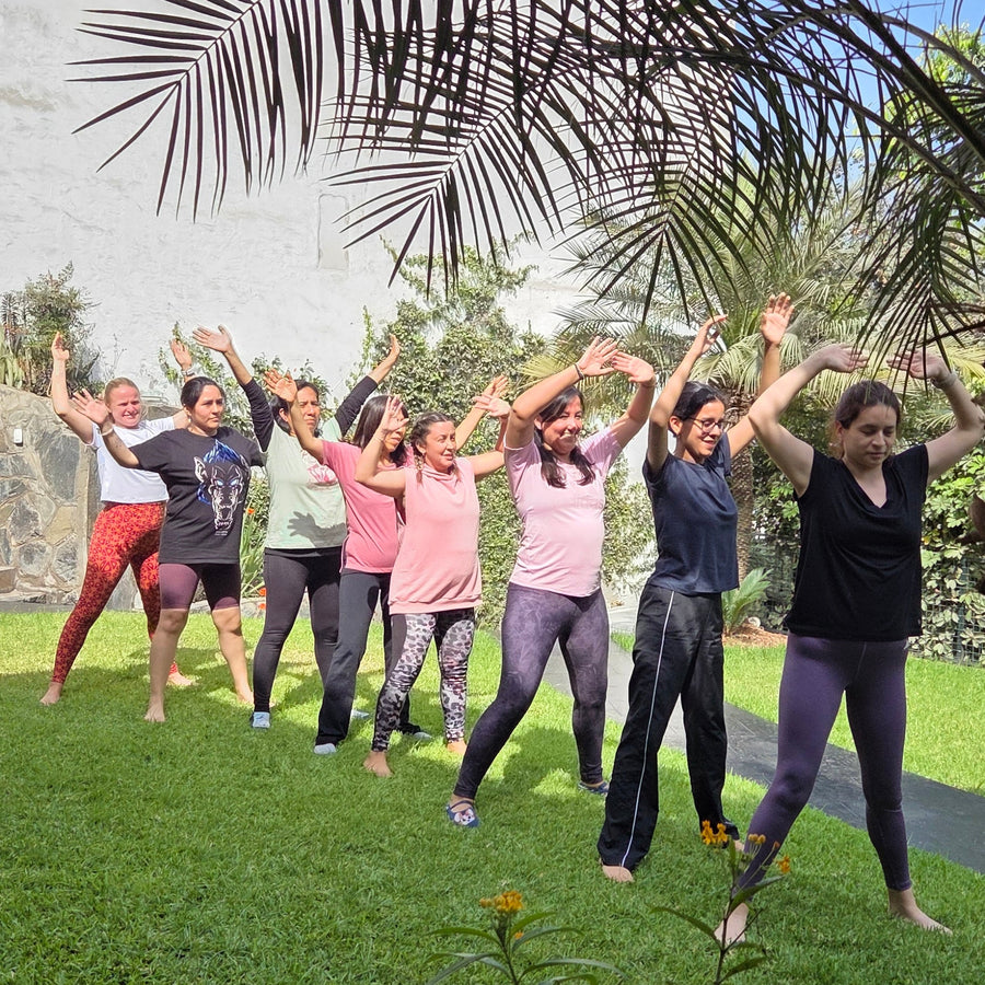 Actividad presencial Rainbow Kids Yoga con juego y aprendizaje corporal