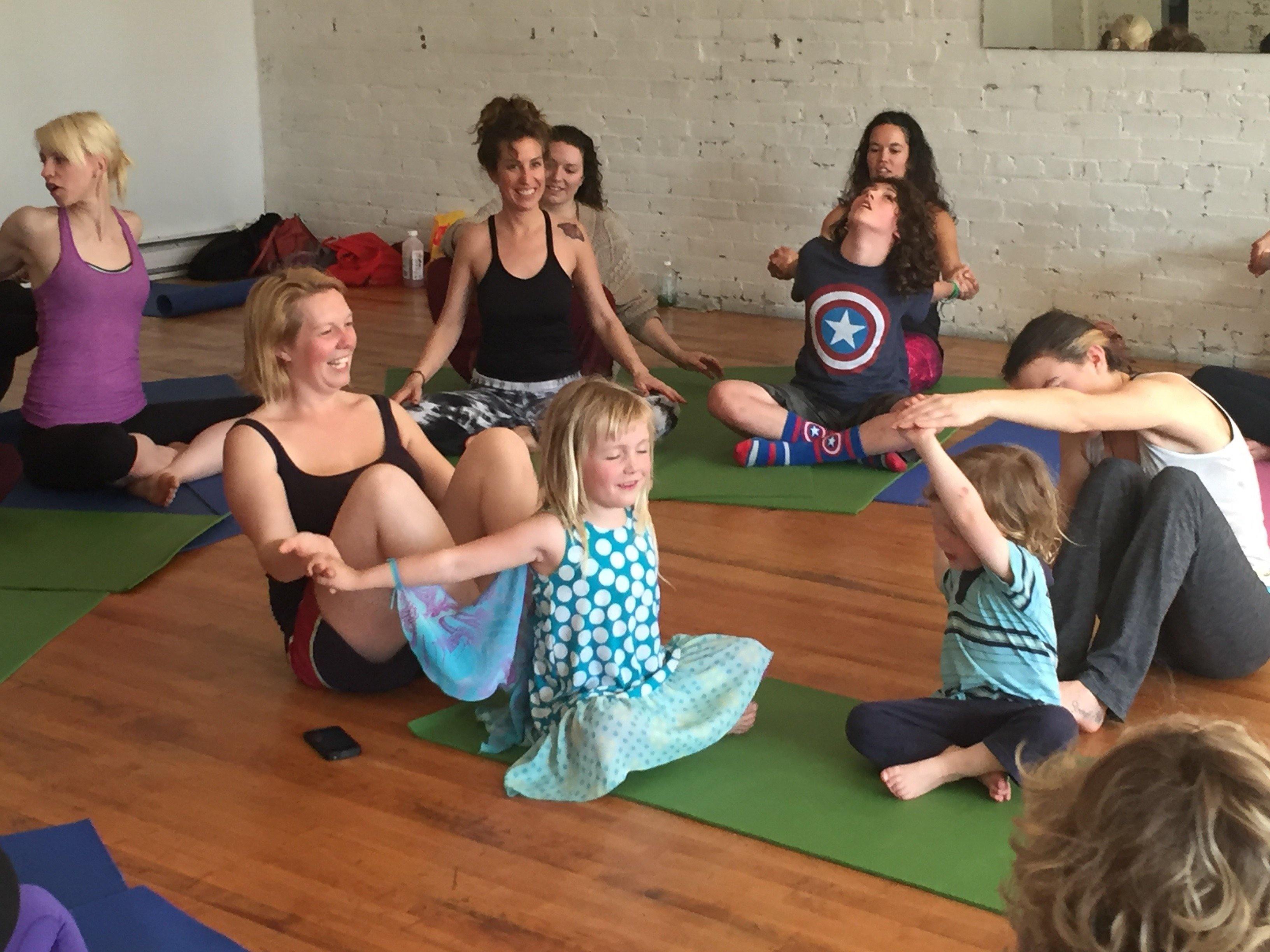 An awesome extraordinary online yoga courses for kids