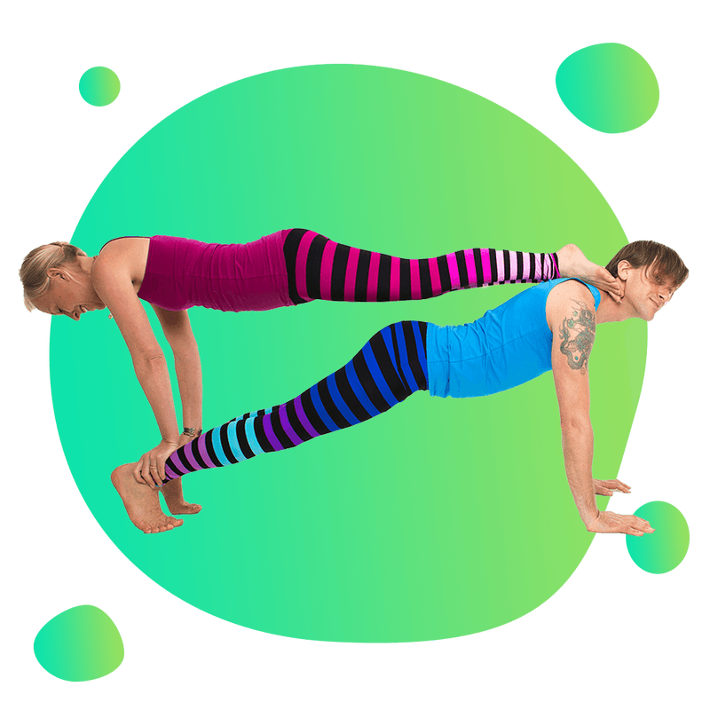 Open afbeelding in diavoorstelling Rainbow Partner Yoga Teacher Training - RainbowYogaTraining
